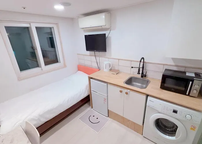 Cozy House 202