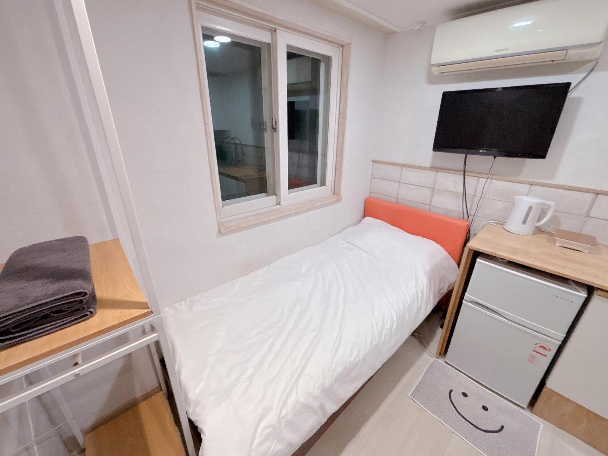 Guest house Cozy House 202 *